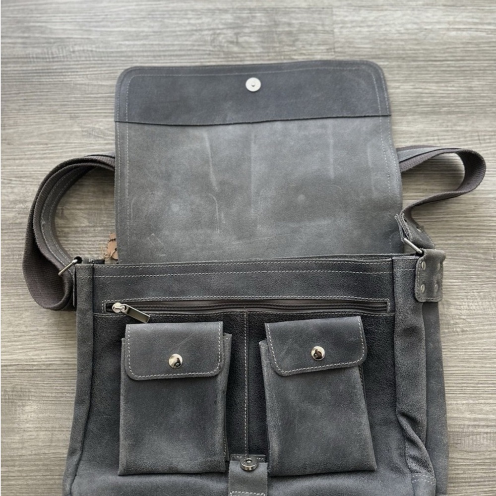 David King & Co. North South Laptop Messenger bag Dark Grey Suede Leather Men's - Picture 3 of 12